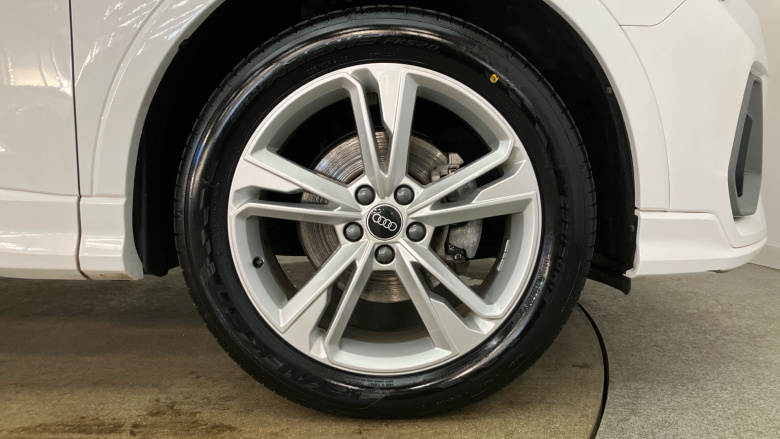 Audi Q3 35 TFSI S Line 5dr S Tronic Petrol Estate